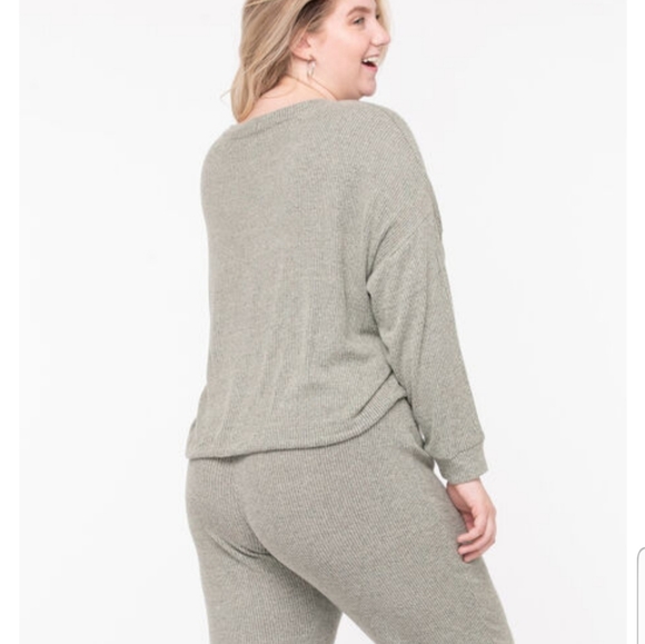 💥SIZE XXL RIBBED TOP - Picture 3 of 4